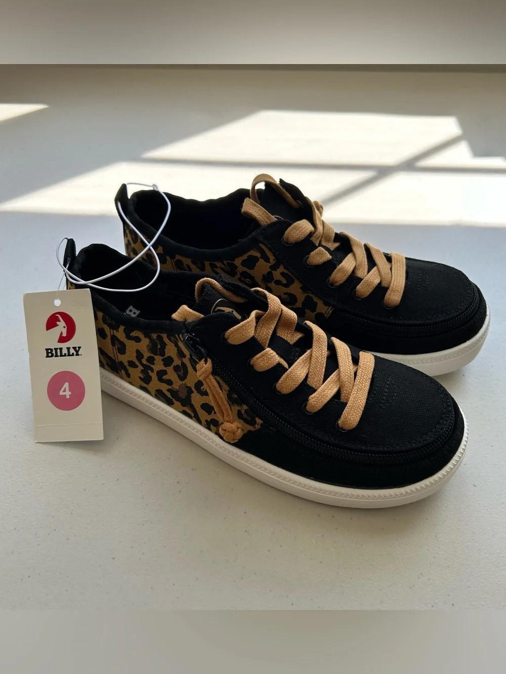 Billy Footwear Kids Shoes Size 4 Black Cheetah Harbor Essential Low Top New